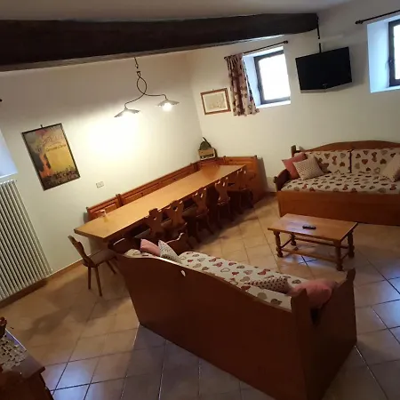 Alojamento de Acomodação e Pequeno-almoço La Taverna Di Tony